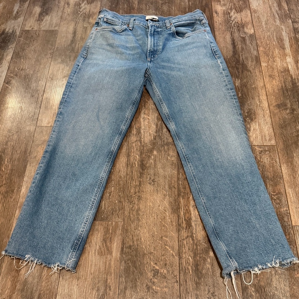 Citizens Of Humanity Light Blue Straight Leg Jeans ✨Daphne Cropped✨